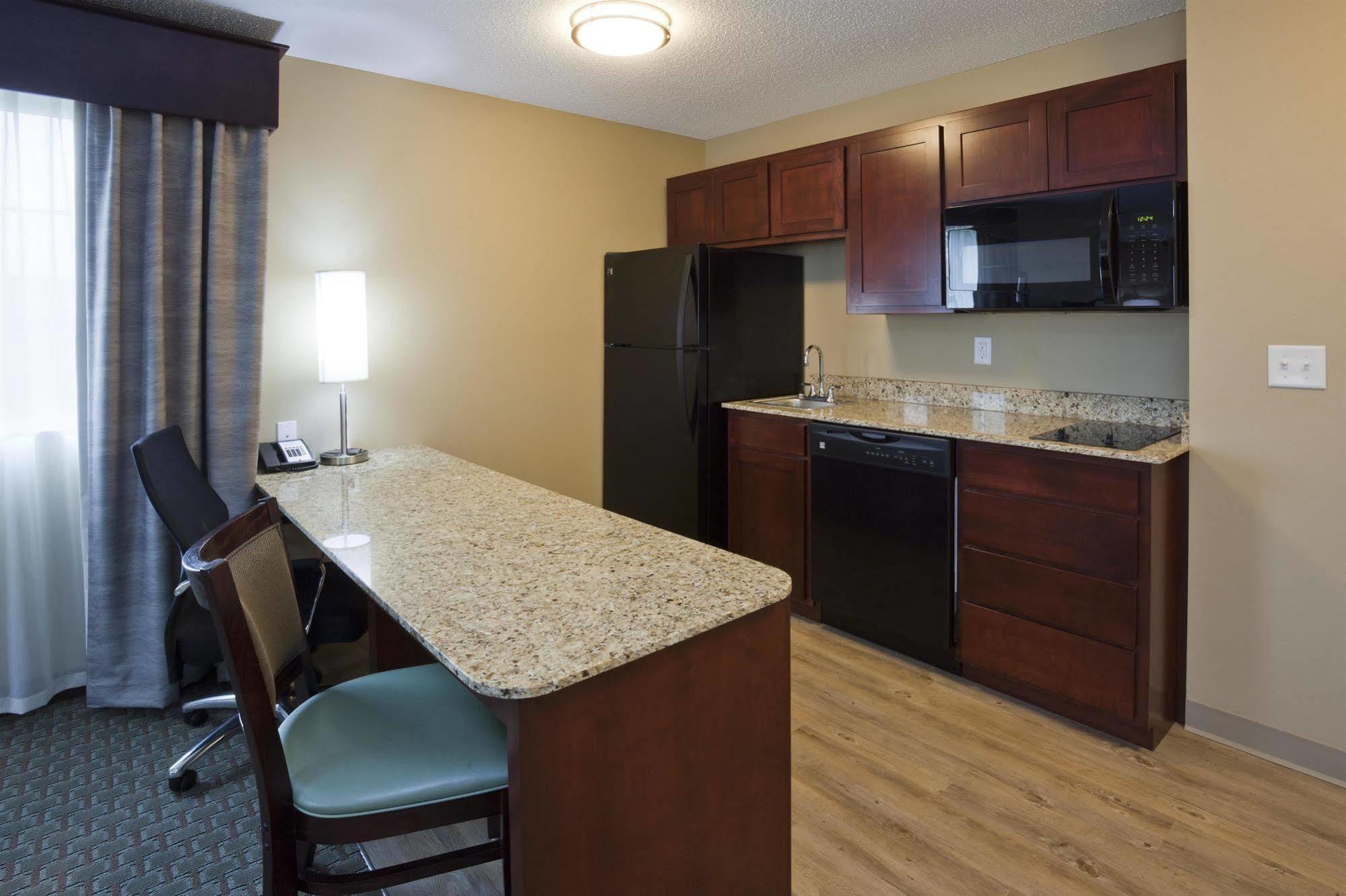 Grandstay Hotel & Suites - Glenwood Bagian luar foto