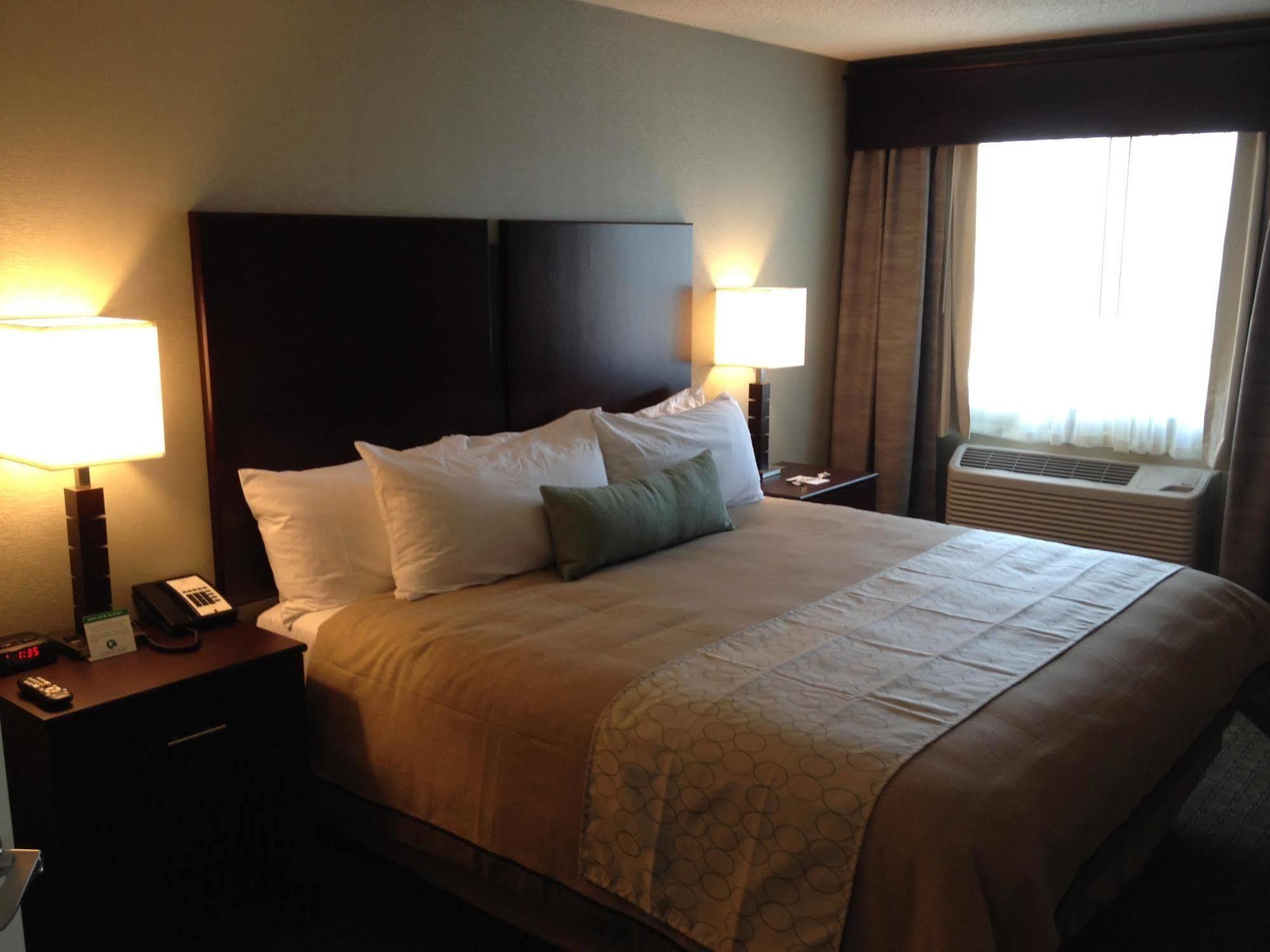 Grandstay Hotel & Suites - Glenwood Bagian luar foto