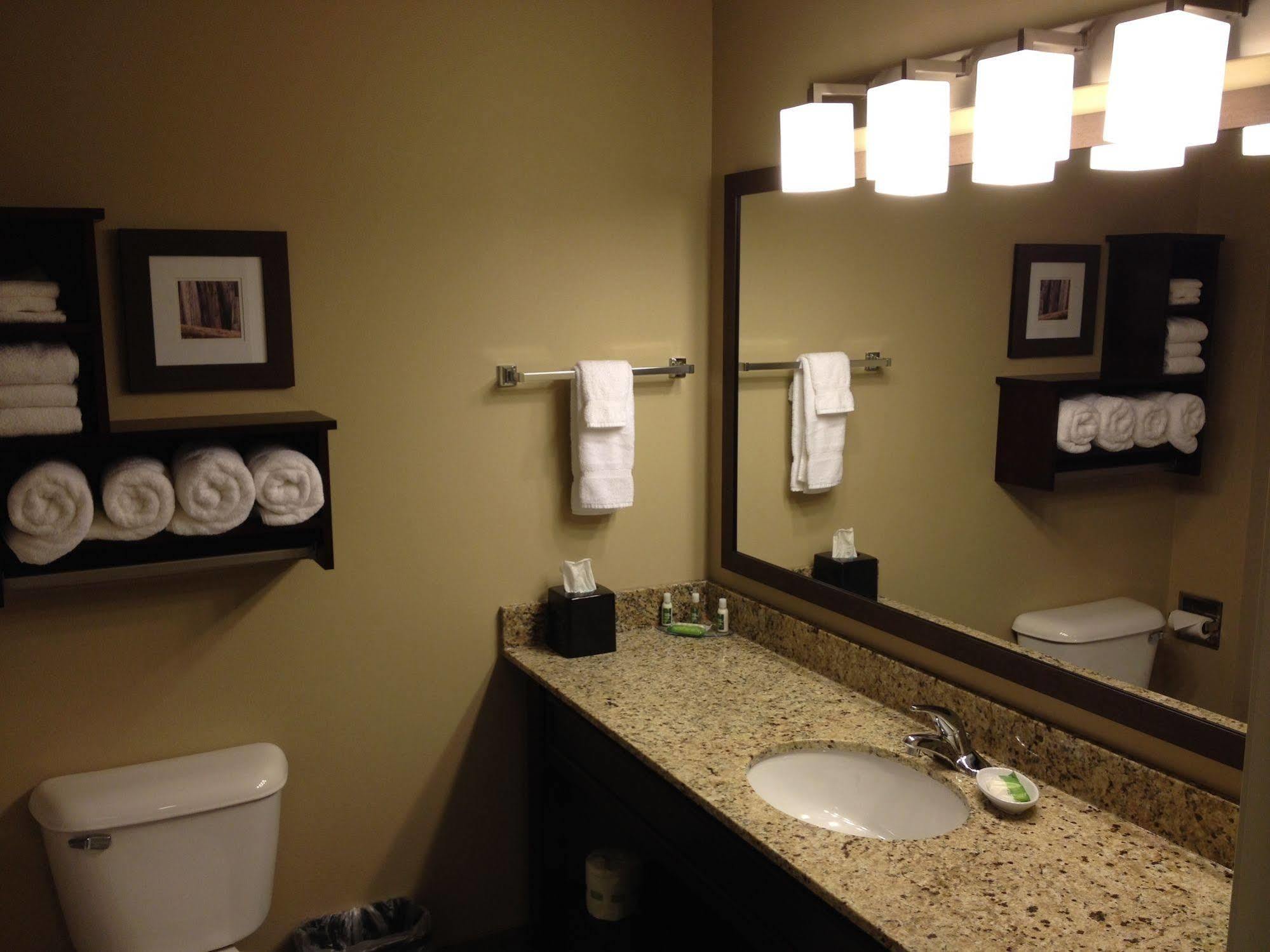 Grandstay Hotel & Suites - Glenwood Bagian luar foto
